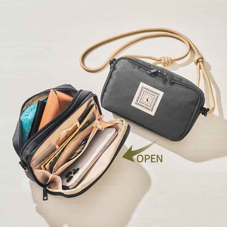 新品〈紀ノ国屋 × familiar〉バッグ ◆縦26×横32×マチ10cm 新品〈紀ノ国屋 × familiar〉バッグ ◇縦26×横32×マチ10cm