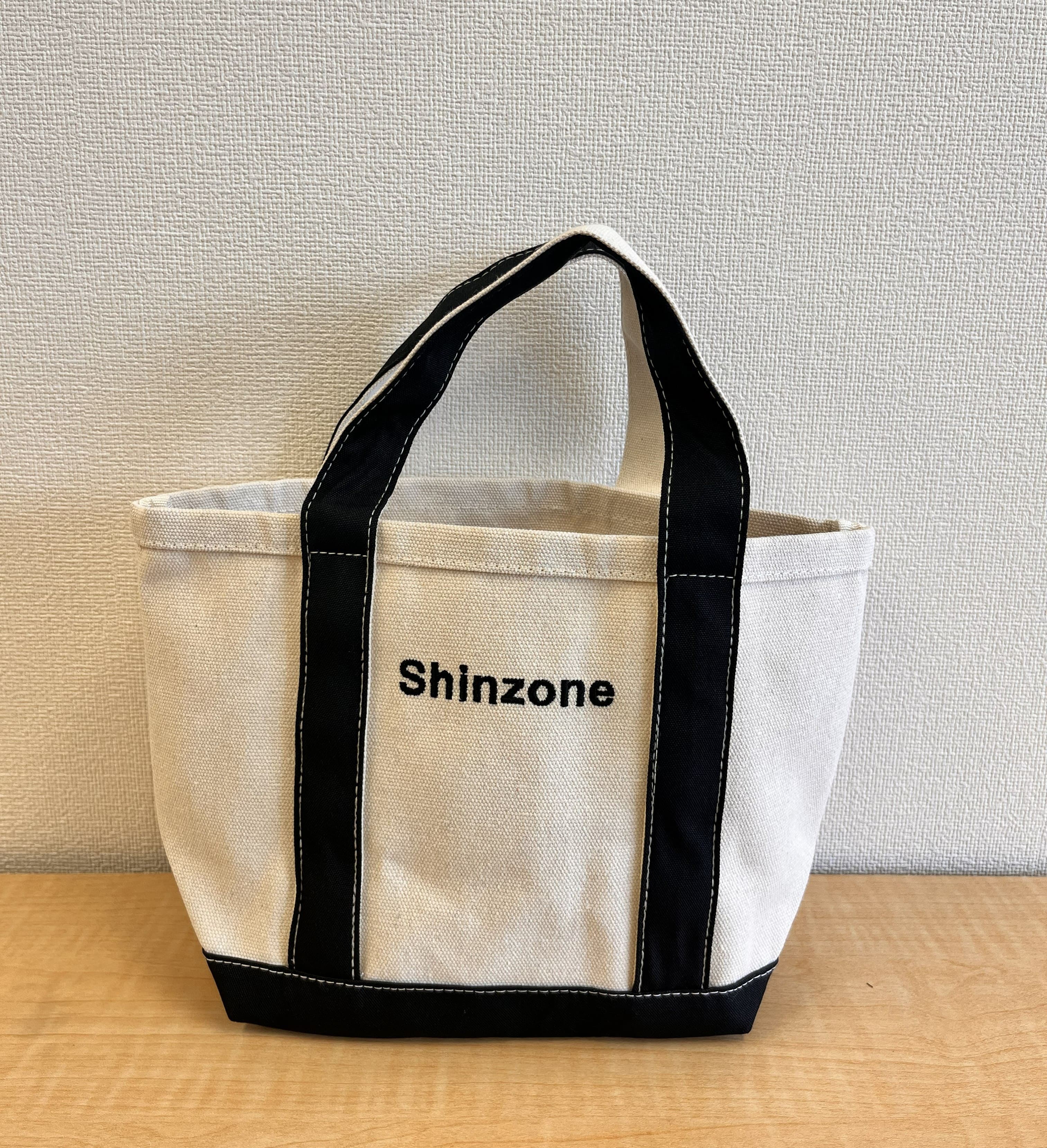 2025年12月号《特別付録》Shinzone / Mickey Mouse [シンゾーン