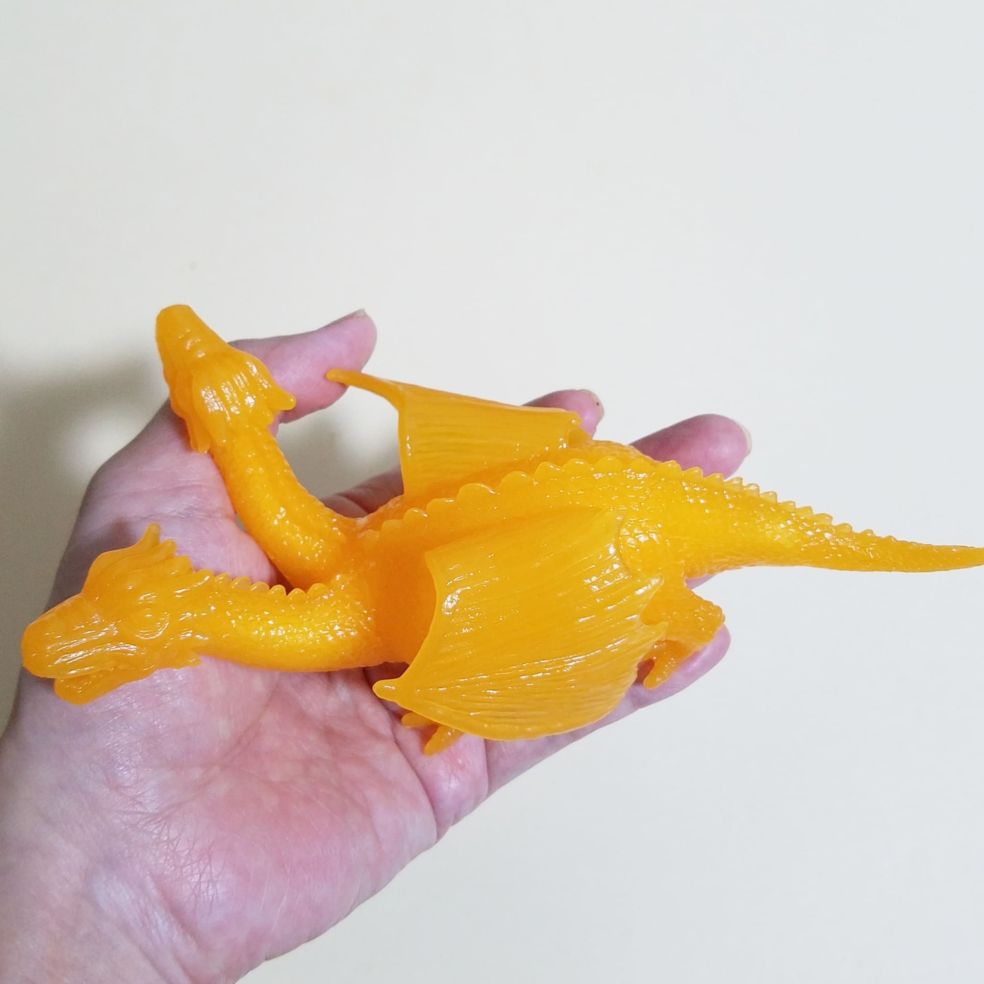 光ってのび～る！ 最強ドラゴン伝説BOOK