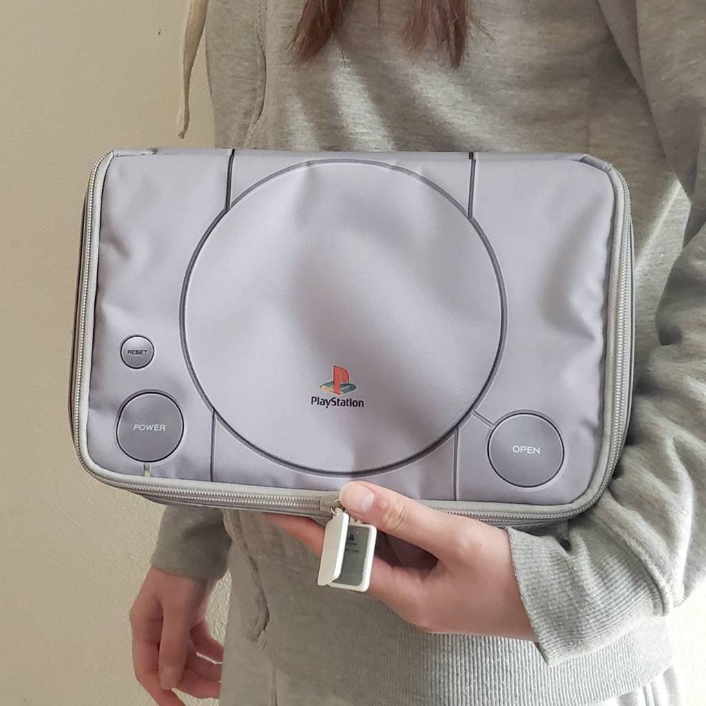 初代PlayStation™の原寸大マルチケース付きBOOK New ver. 初代PlayStation™の原寸大マルチケース付きBOOK New ver.