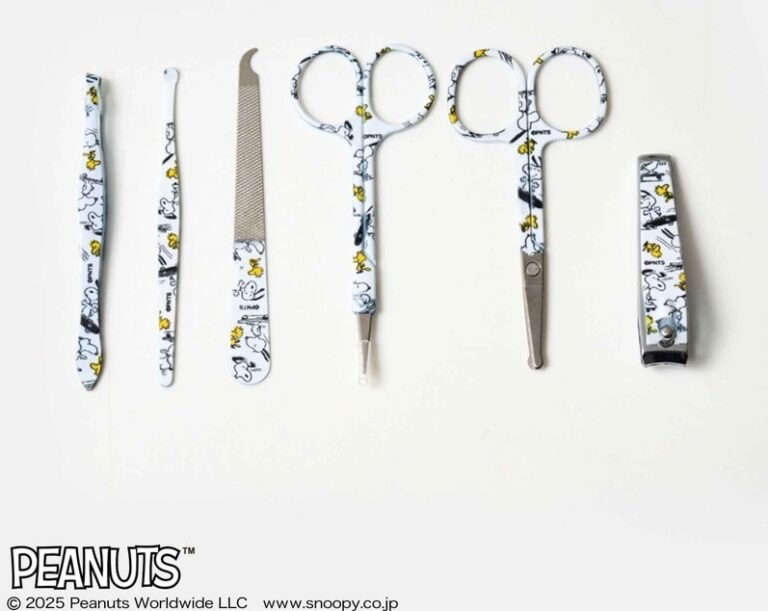 2025年4月号《特別付録》PEANUTS [ピーナッツ] スヌーピーデザインの